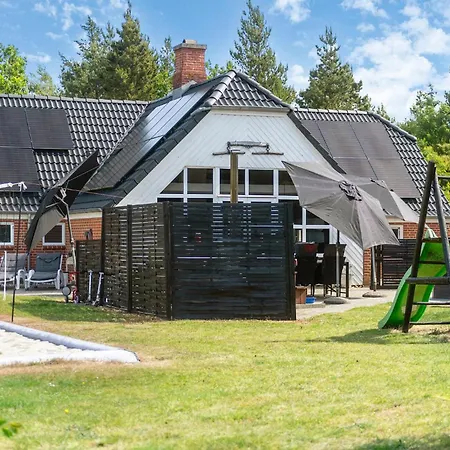 Holiday home Gorgeous In With Sauna